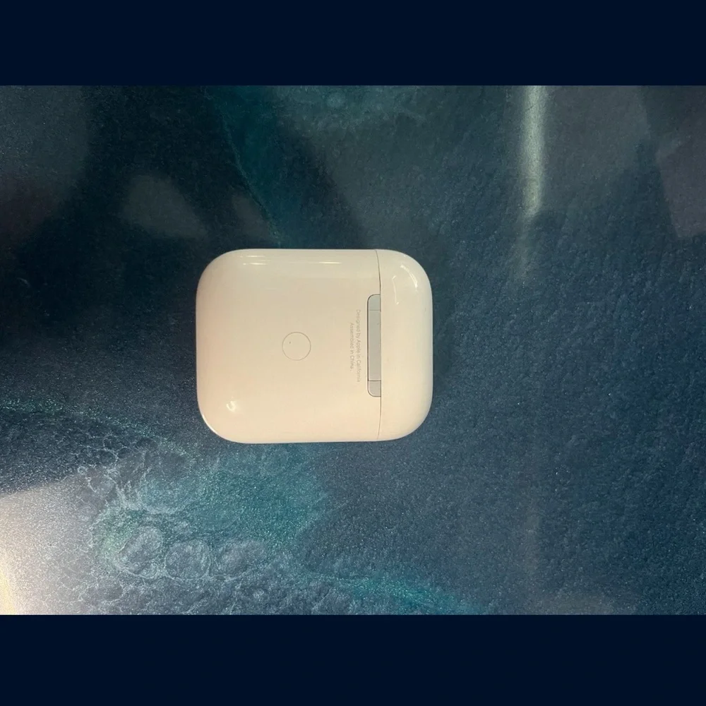 AirPods first generation - Picture 5 of 5